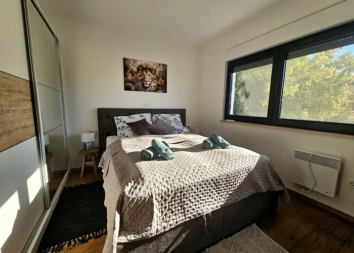 Elvira By Interhome *